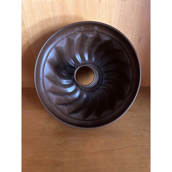Vintage 70’s Ombré Brown Bundt Pan Retro Kitchen Bakeware MCM - Picture 3 of 3